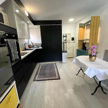 Διαμέρισμα Duplex Avec Piscine, Parking Et Proche Des Plages Fréjus